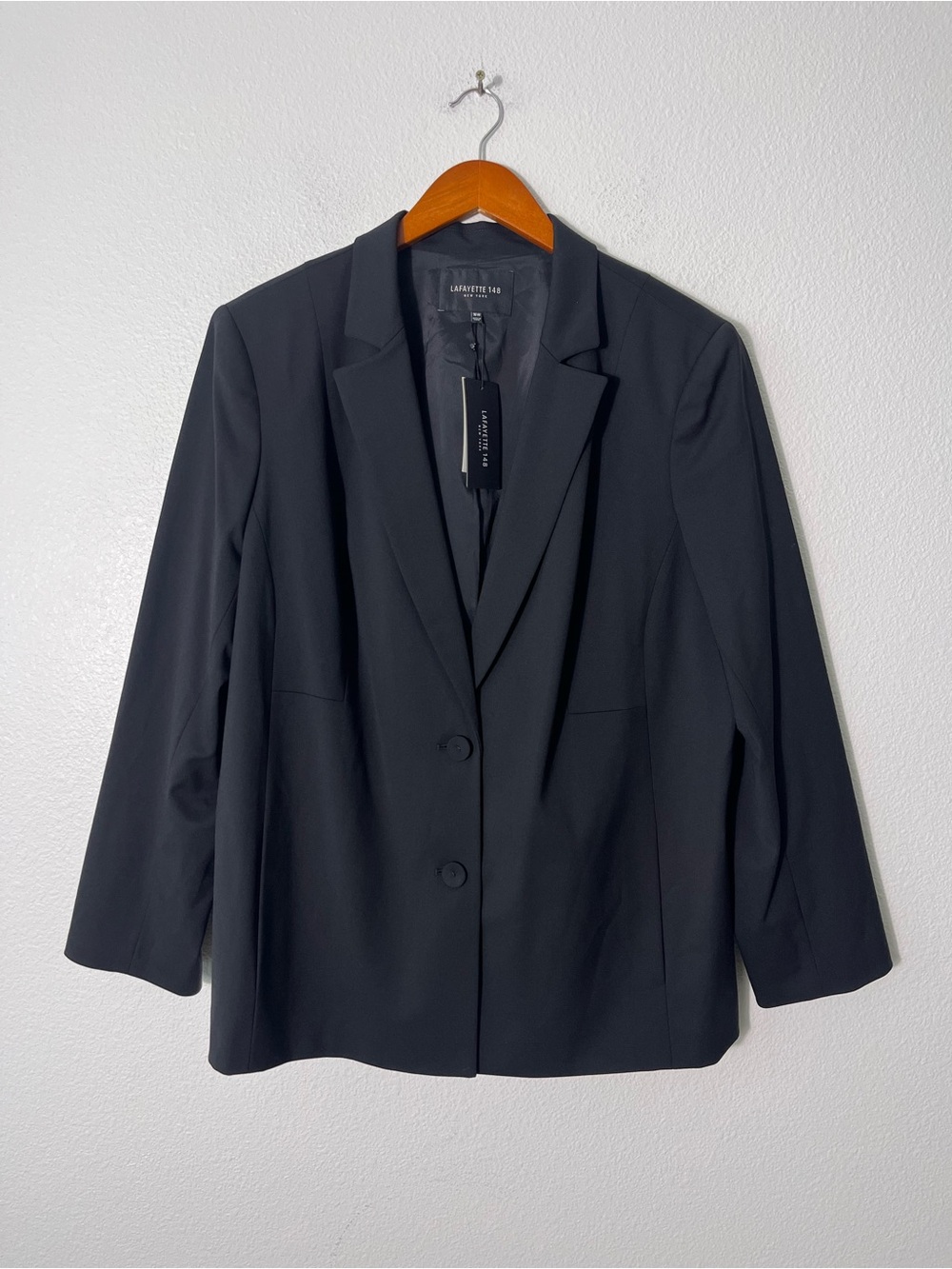 NEW Lafayette 148 New York Virgin Wool Black Tailored Two-Button Blazer Size 16W